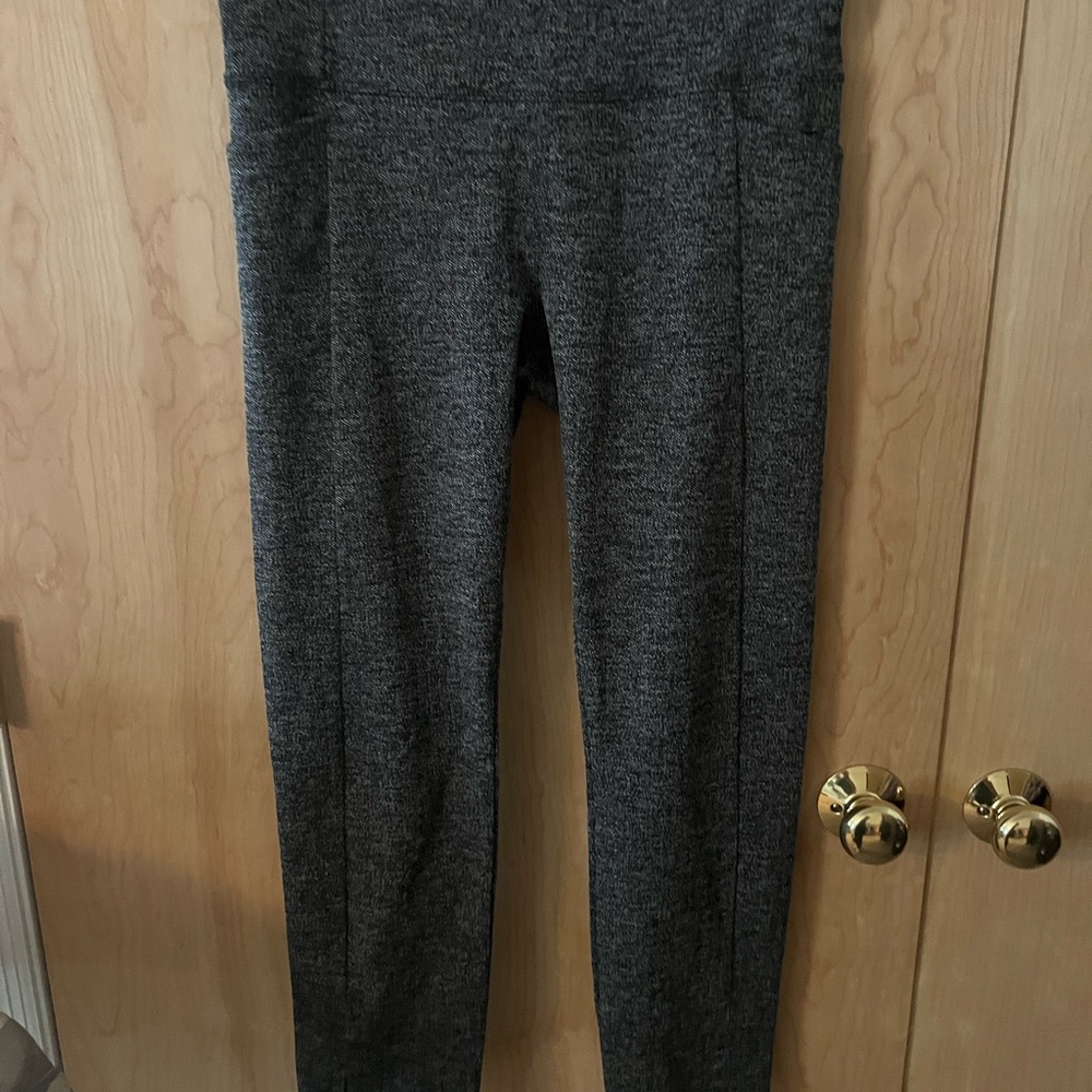 Athleta Gray and black tweed Leggings